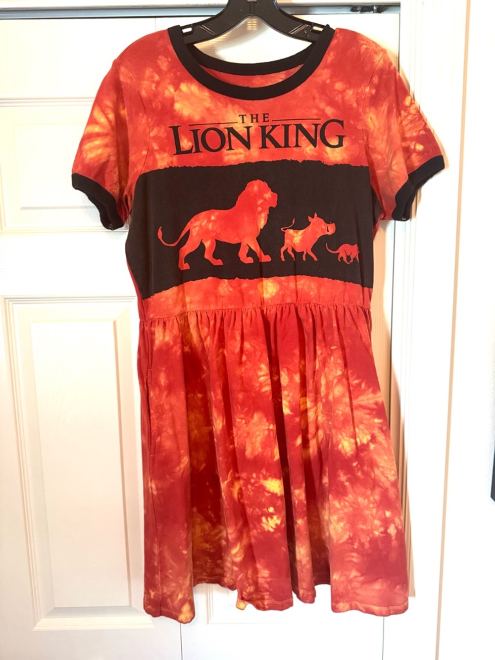 Disney Her Universe Lion King Tie Dye Dress Juniors Size Small Orange Ringer Tee